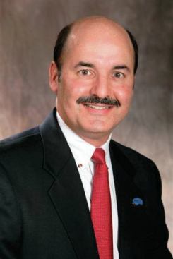 PoolCorp CEO Manuel Perez de la Mesa