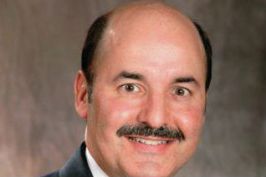 PoolCorp CEO Manuel Perez de la Mesa