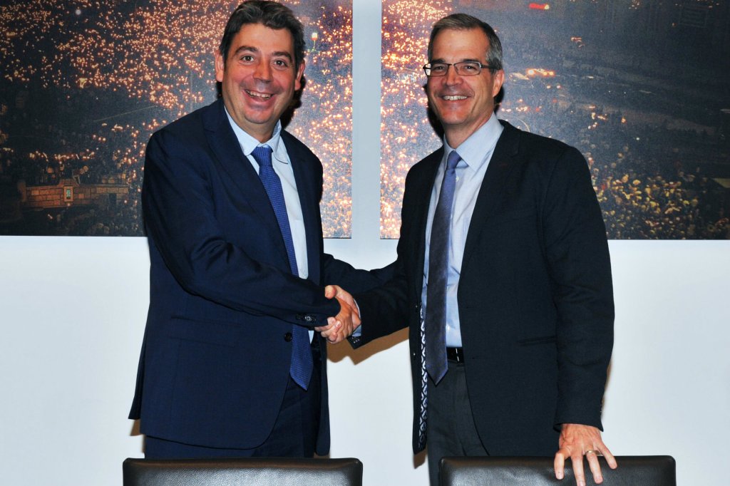 Pictured, left to right: Fluidra Executive President Eloi Planes and Zodiac Pool Solutions CEO Bruce Brooks.