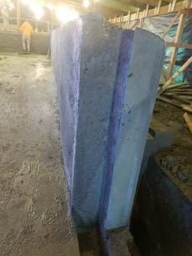 One of the panels was slid into this notch on the vertical side.