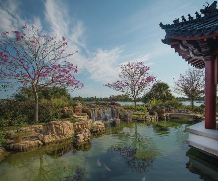 Different perspective: To replicate the feel of the Chinese rock as closely as possible, Duensing set some of the limestone specimens in this waterfall differently than he would normally. In nature, rocks tend to be weighted toward the bottom. But here, he stood some pieces upside down, with the thickest part on top, to create the sense they were overhanging. “It’s just trying to find the best way to create the most dramatic look possible with the rocks we had,” he says. Needless to say, gravity didn’t make this easy, so Duensing had to quickly anchor the multi-ton rocks so they wouldn’t tip over. “Once we got them secured with steel and concrete it was okay, but getting them set and getting formations made without actually having them secured was dangerous and tricky.” In the case of the largest waterfall, which sits across from the main pavilion, Duensing made the falls more vertical than normal, both to create drama and work within the limited space. A combination of taller sheer drops and shorter falls added variety.