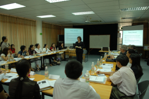 Penny Johnson teaching a class about marketing.