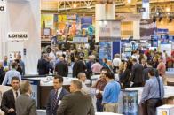 Meet and

greet: Attendees and exhibitors at the 2012 International

Pool | Spa | Patio Expo found the busy show floor a good place for

networking.