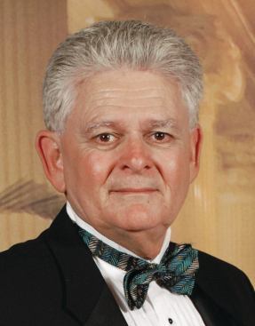 Lew Akins, Ocean Quest Pools by Lew Akins, Ranked No. 42
Hottest trends: We’re seeing more formal projects as opposed to natural pools. There is a lot of interest in features such as fire bowls and colored LED lights. They’re also opting for fancier coping options.